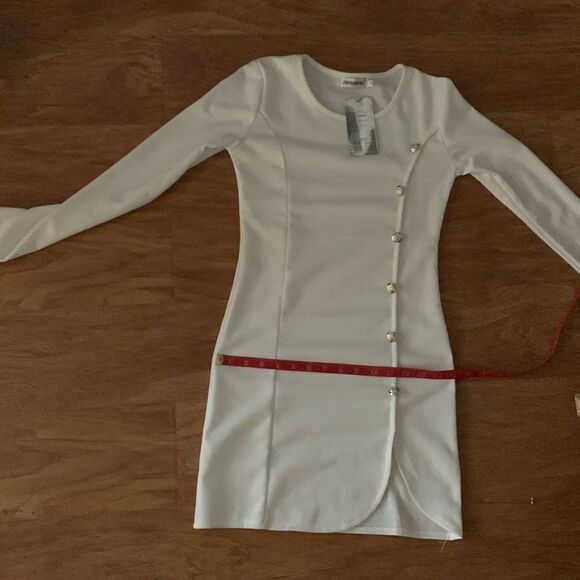 Zhuorankaili White Scoop Neck Mini Long Sleeve Side Sean’s Dress Silver Buttons - Picture 10 of 12